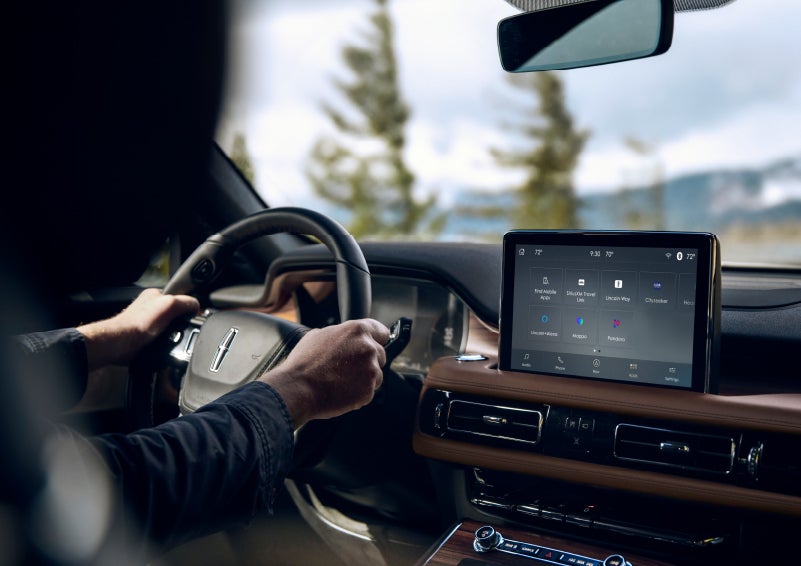 The center touch screen in a 2024 Lincoln Aviator® SUV is shown | Sheehy Lincoln of Richmond in Richmond VA