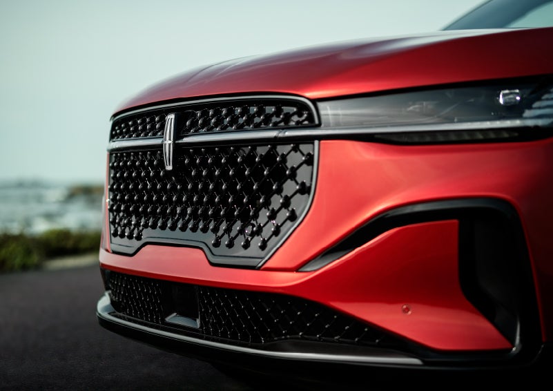 The sleek grille of a 2024 Lincoln Nautilus® SUV with the available Jet Appearance Package makes a bold statement. | Sheehy Lincoln of Richmond in Richmond VA